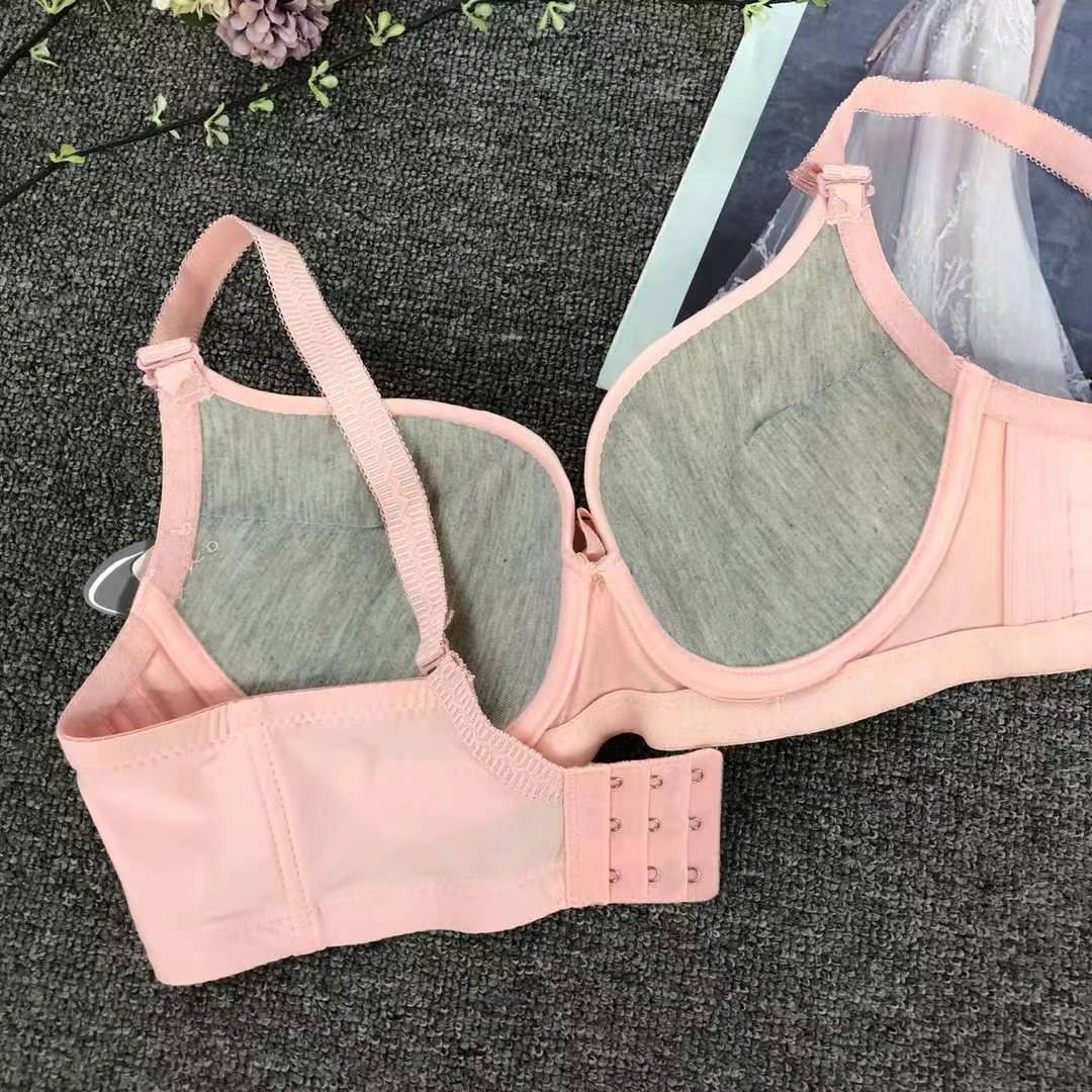 Nuevo estilo de verano brillante sin marcas cómodas ropa interior brillante sexy desnudo sujetador contra el pecho contra la caída del sujetador