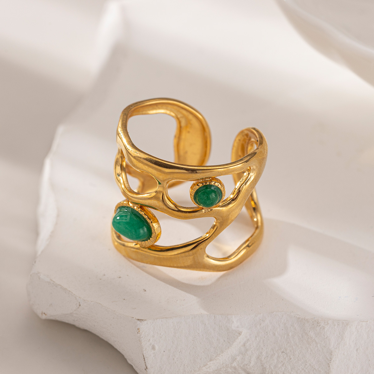Anillo de acero inoxidable europeo y americano transfronterizo de Tena, lujo ligero, anillo de apertura hueco de piedra natural, joyería explosiva transfronteriza