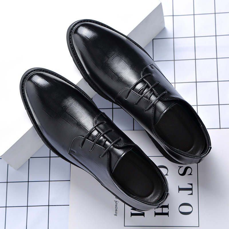 Business Formal Leather Shoes Men's British Style 2025 New Cross-Border Popular Casual Soft Sole Groom's Knot Suit Shoes Retro Business Formal Leather Shoes Men's British Style 2025 New Cross-Border Popular Casual Soft Sole Groom's Knot Suit Shoes Retro