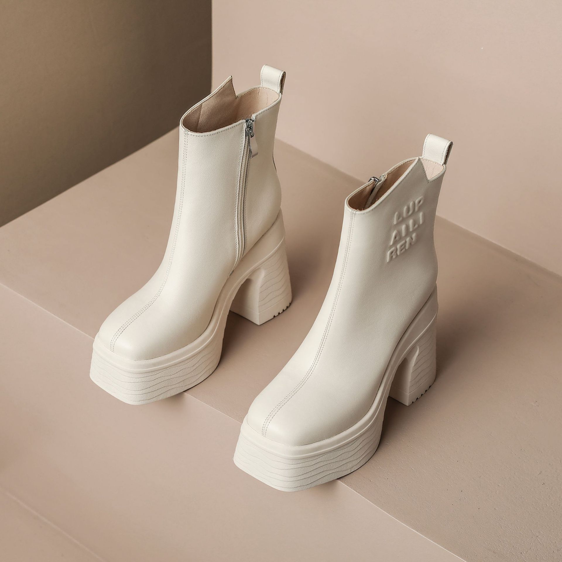 미색 벨벳 안감