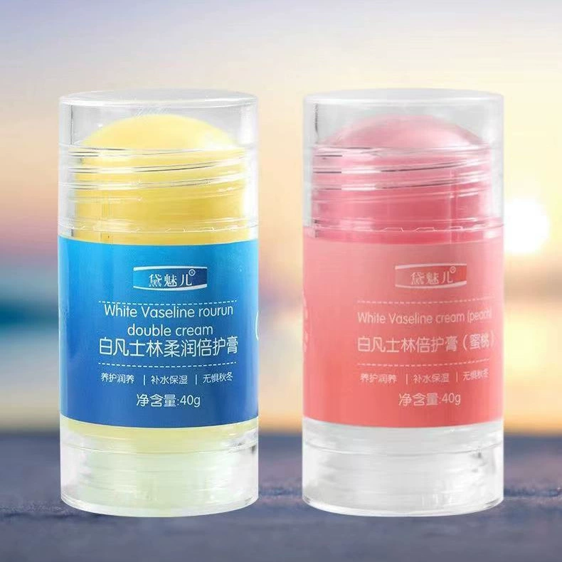 Белый вазелиновый крем для защиты от сухого растрескивания осенью и зимой