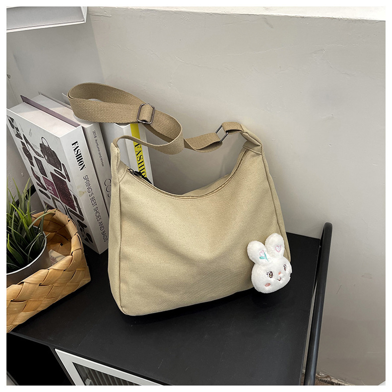 "2024 Autumn New Style Japanese sweet and fashionable single-shoulder bag, simple and cute crossbody bag, one-piece consignment. undefined