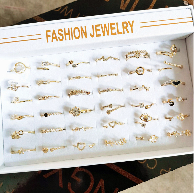 Designer ring voor dames met zirkonia stenen verguld uniek_voghion.com