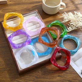 手镯;戒指;耳钉