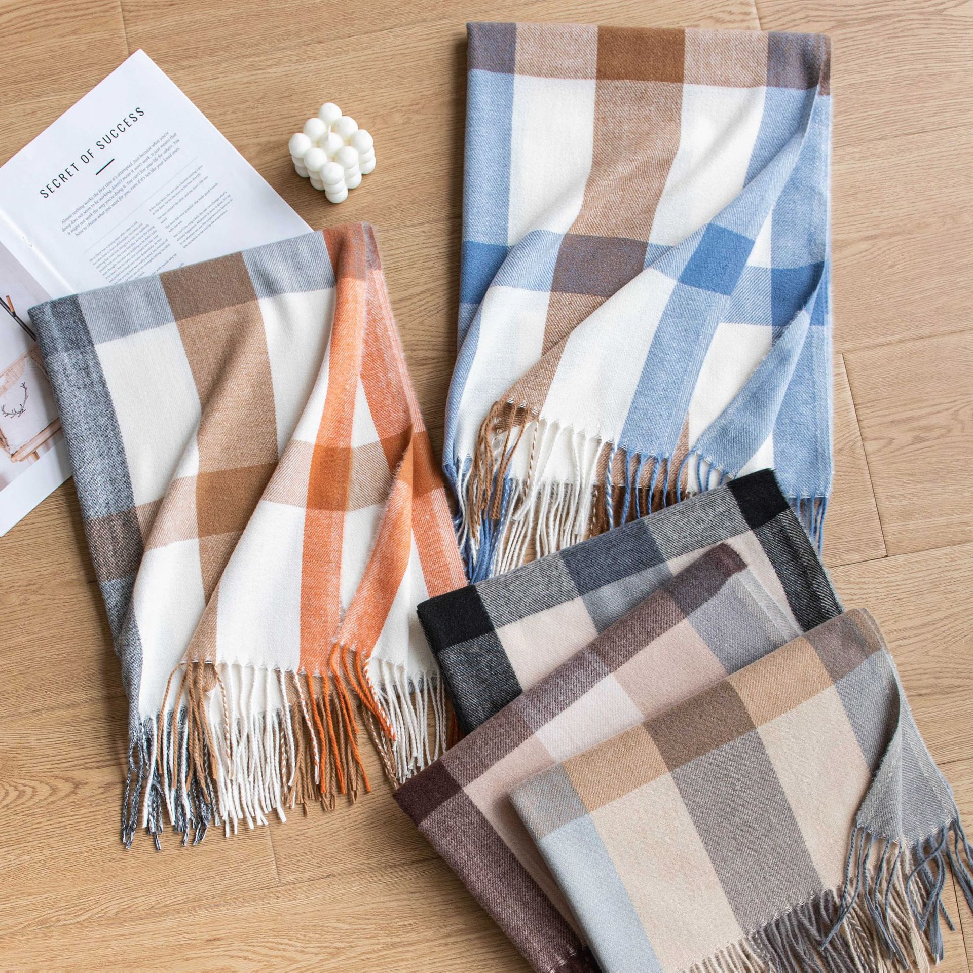 winter retro scarf made of faux fur for men and women
