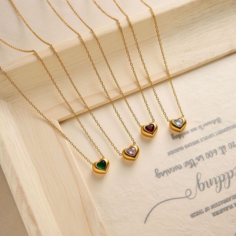 Korean Style Fashionable Heart Heart Necklace for Women, Sparkling Zircon Versatile Clavicle Chain, 18K Gold Plated, High-End and Non-Fading