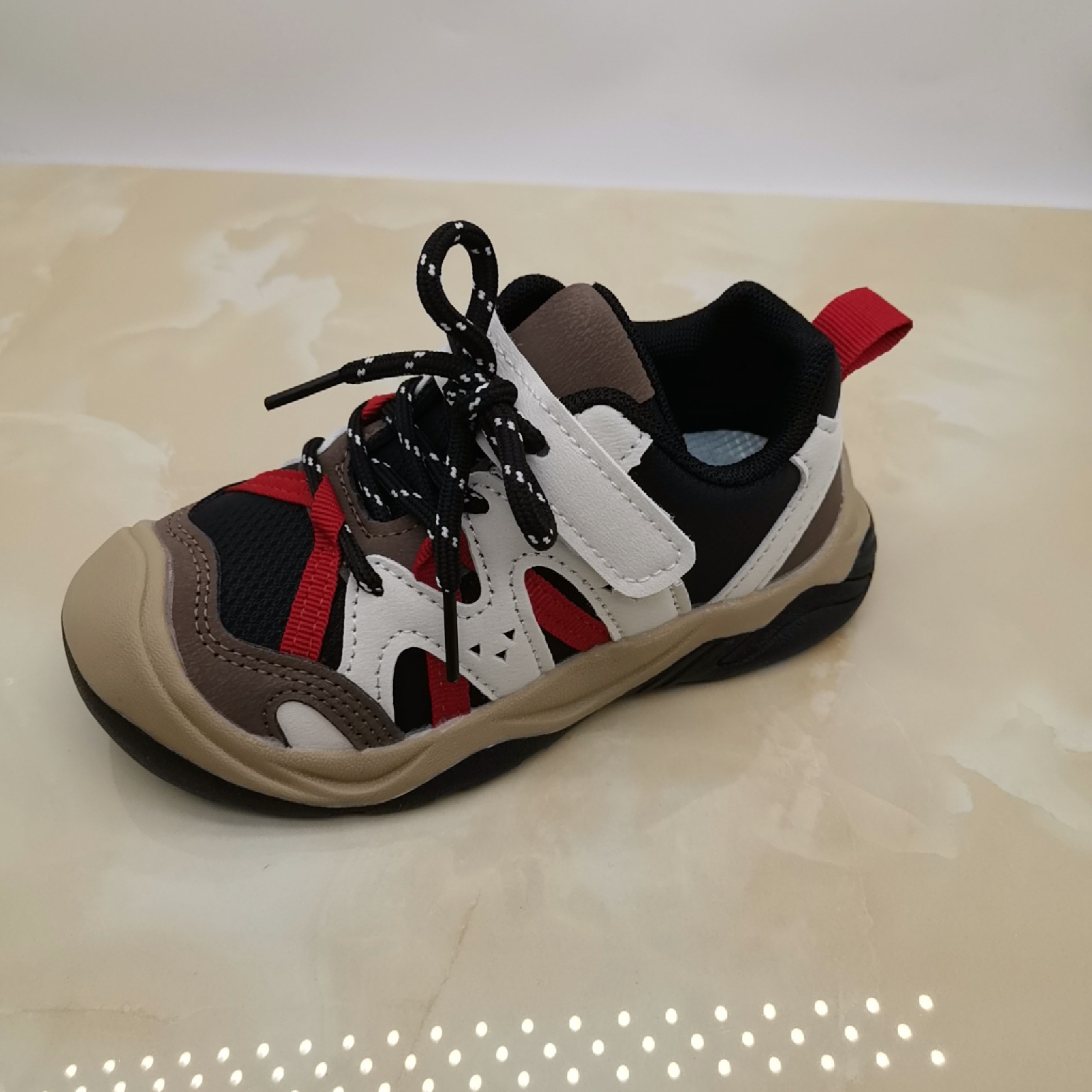 2026 otoño zapatos de cuero para niños al aire libre 1 - 6 años de edad zapatos de moda empalmado transpirable zapatos deportivos para niños y niñas