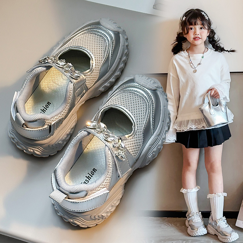 Children's Hollow-Out Comfortable Sneakers with Tire Soles 2025 Trendy Girls' Shallow Mouth Rhinestone Princess Running Shoes