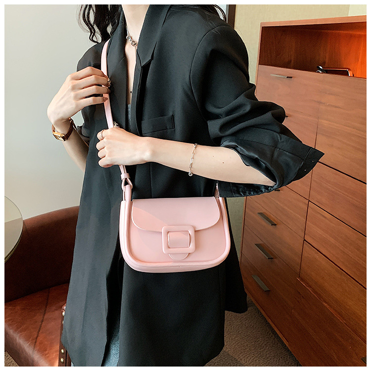 Tämän vuoden suosittu naisten laukku, uusi 2023 huippuluokan yksivärinen tekstuurinen niche-olkalaukku, all-match-lähettilaukku, pieni neliönmuotoinen laukku_voghion.com