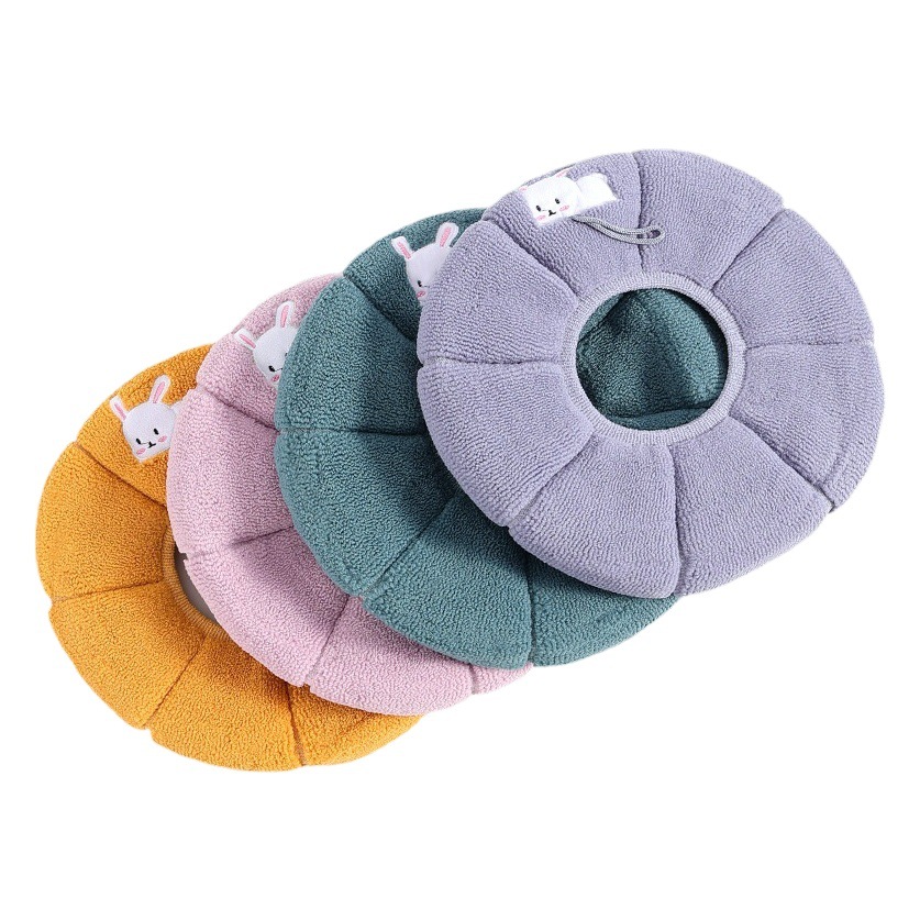 Cojín del asiento del inodoro universal cuatro estaciones disponibles cubierta de inodoro de punto de dibujos animados caliente asiento del inodoro lavable cojín del asiento del inodoro