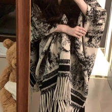新款雪花纹外搭大披肩女冬旅游围巾空调房披风斗篷百搭围巾女批发