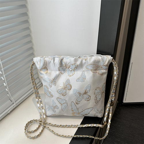 New Chinese style bag underarms for women 2024 summer fashion Chinese style embroidered butterfly bucket bag simple versatile shoulder bag