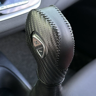 Cross-Border Supply Suitable for Ford Focus Fiesta Gear Cover Escape Escape Focus Gear Cover (Sürətlər qutusu və əl tormozu başlıqları) - gear-cover-black-carbon-fiber-pattern-black-leather-and-black-thread