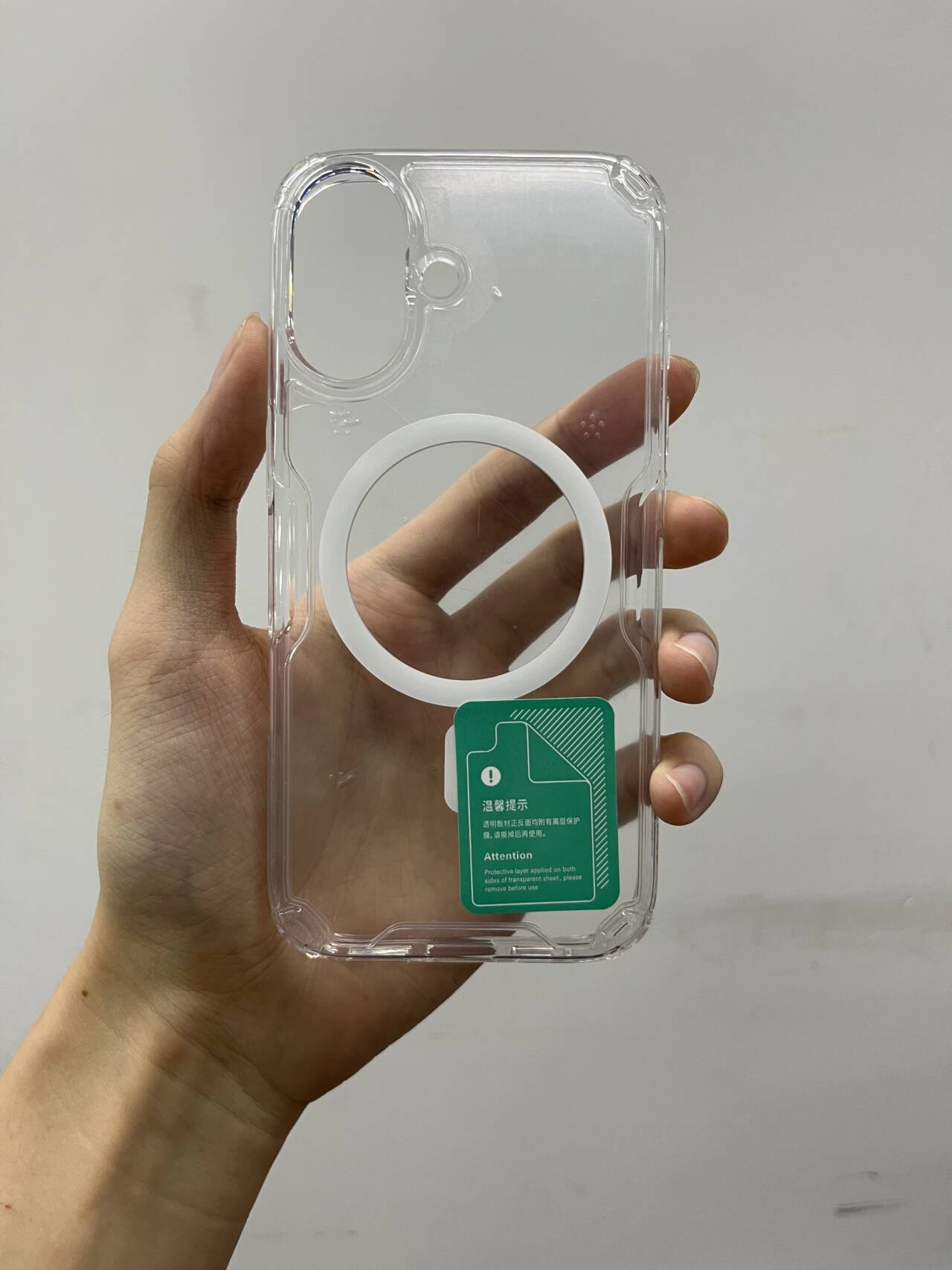 Ốp lưng trong suốt Nillkin cho iPhone 17 Pro Max có từ tính MagSafe — Apple IPHONE17 màu trắng, Apple IPHONE AIR màu trắng, Apple IPHONE17 PRO màu trắng, Apple IPHONE17 PRO MAX màu trắng chi tiết 13