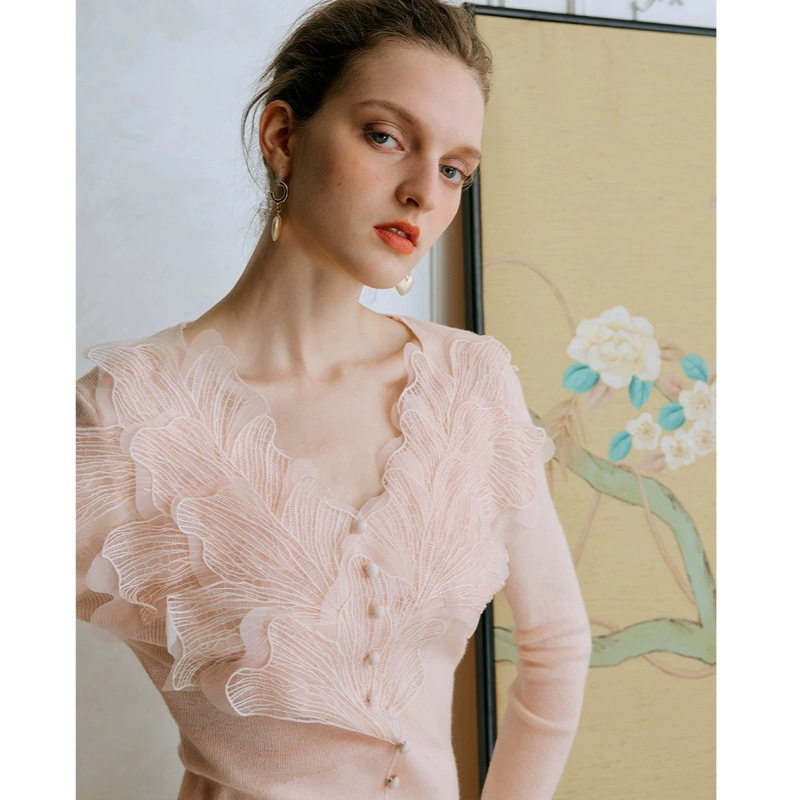 Pink Feather Sheep Wool Knitwear Bottoming Shirt for Women Autumn and Winter New Lace High-End Inner Top