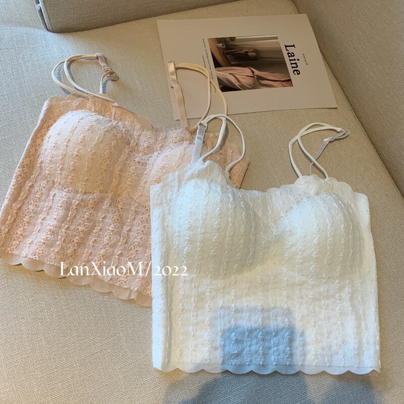 Elegant and Graceful Lace Bubble Backless Camisole with Thin Straps and Built-In Bra Pads, Versatile for Outerwear or as a Base Layer