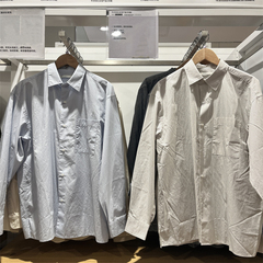 URAZ24秋の新型男性婦人服のゆるいストライプシャツ/長袖シャツの薄いコートのエアコンシャツY474574