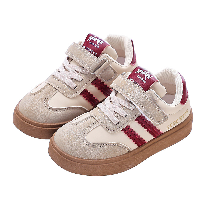 Zapatos para niños, zapatos deportivos de entrenamiento para niños, zapatos de skate de primavera y otoño 2025, nuevos zapatos de cuero casuales para estudiantes de primaria de niñas