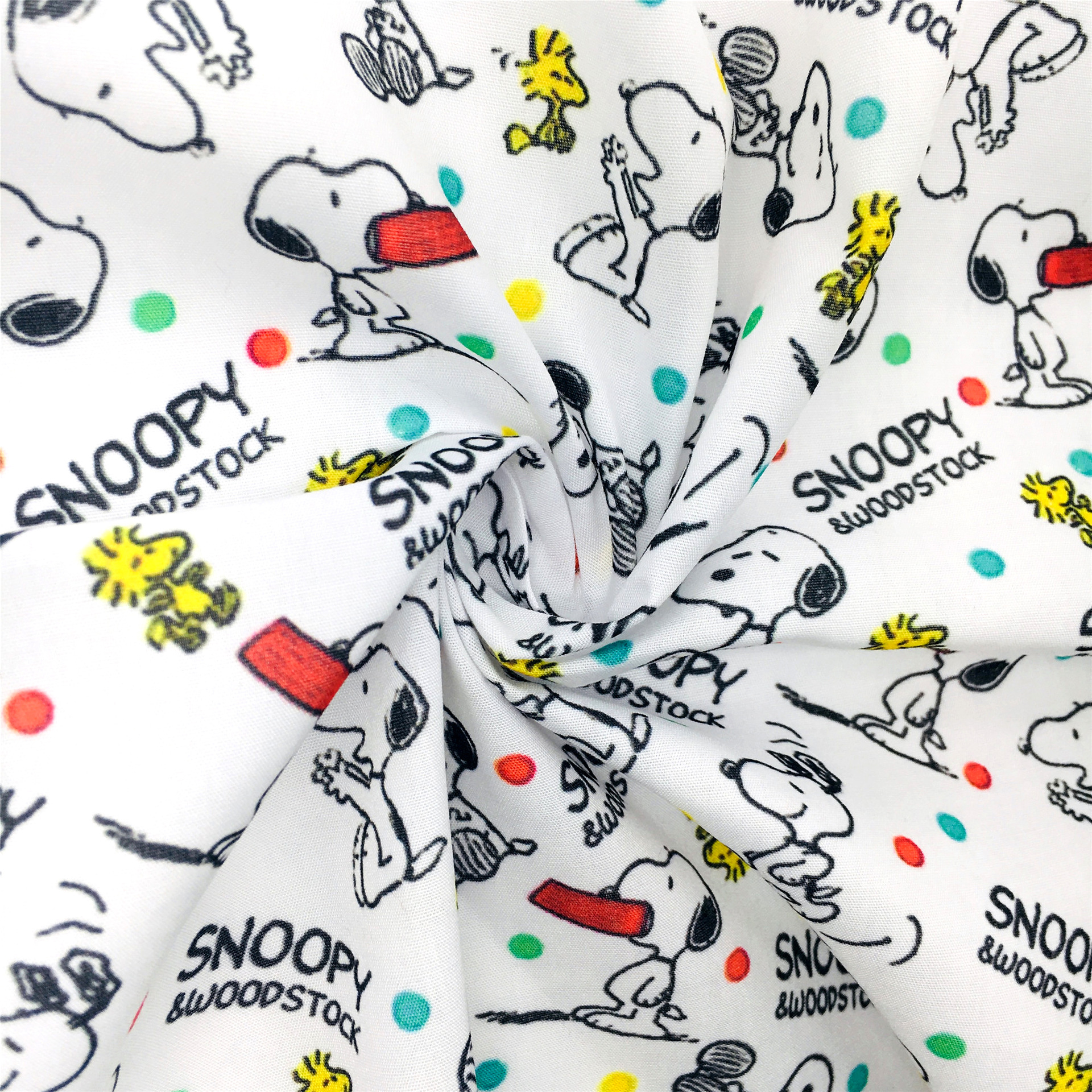 Perro Snoopy impresión de dibujos animados 100% tela de algodón DIY ropa hecha a mano bolsa, 1Yc55667