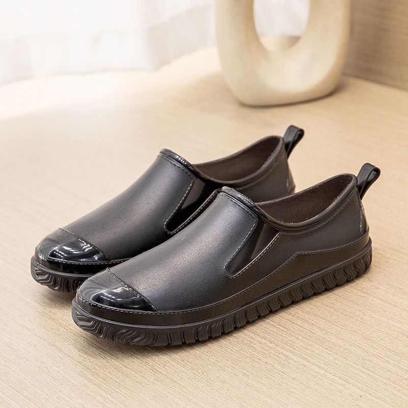 Zapatos de lluvia de cuatro estaciones para mujeres de tubo corto, zapatos de saliva poco profundos para mujeres, zapatos de goma de cocina para trabajar fuera, algodón resistente al desgaste, antideslizante