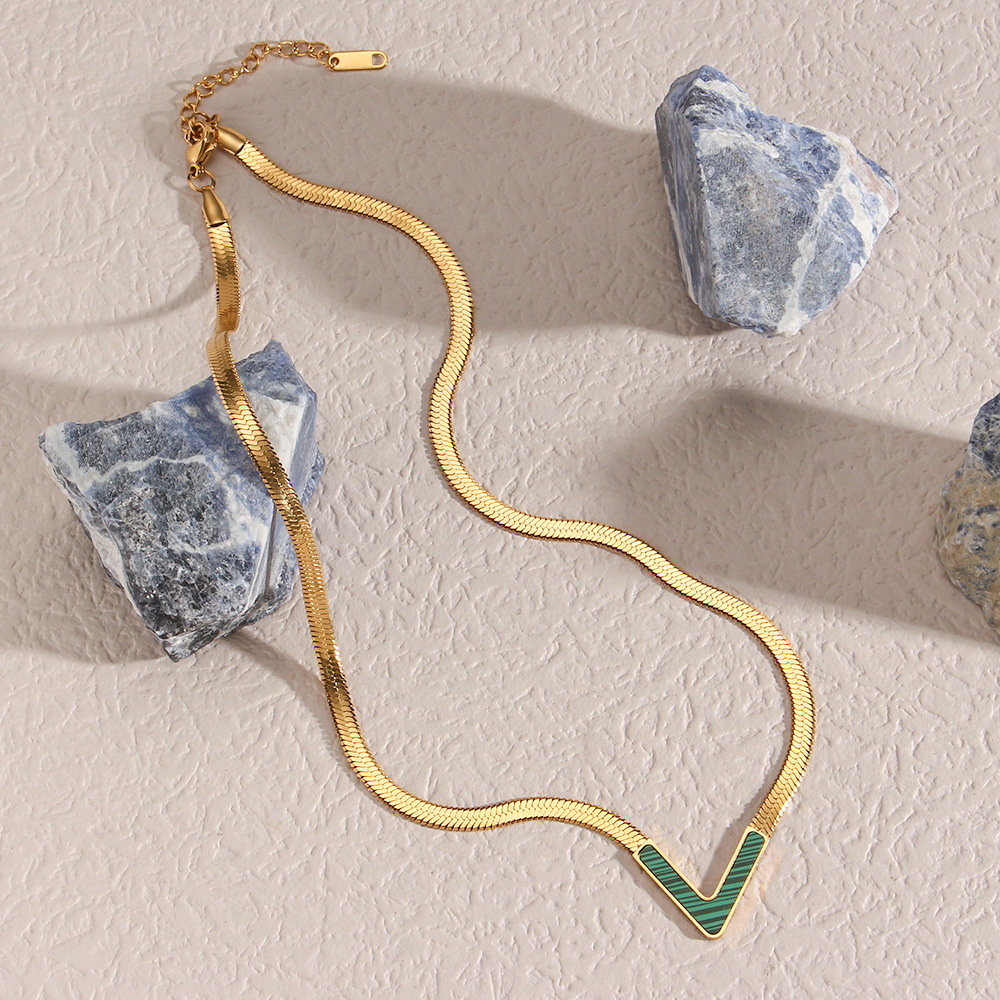 Fashion V-Shaped White Shell Malachite Flat Snake 18K Gold Stainless Steel Necklace