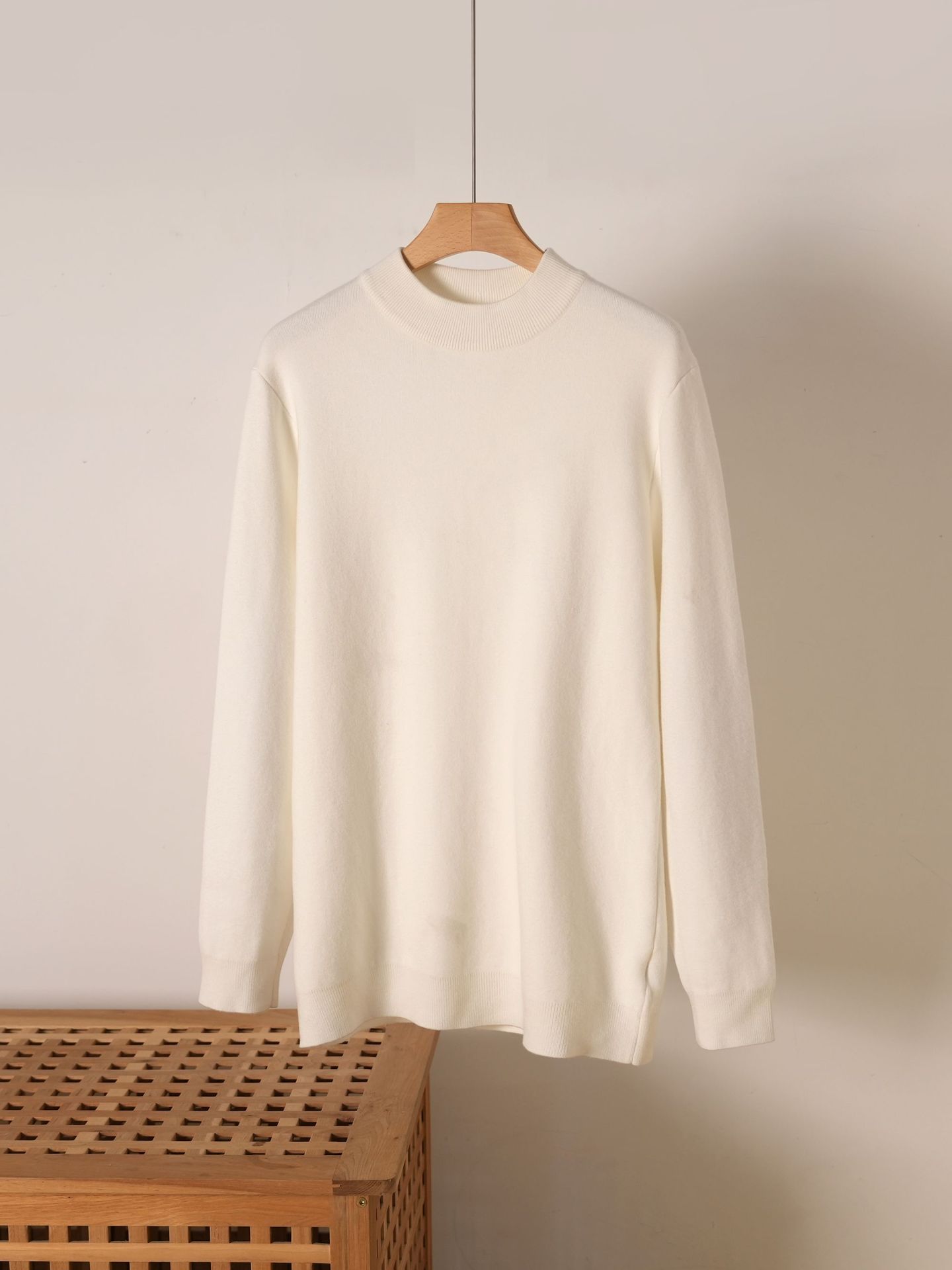 Hombres un suéter de cuello medio alto de vello camisa de punto 2025 otoño y invierno nuevo estilo de vello de cuello medio chaqueta de moda de hombre