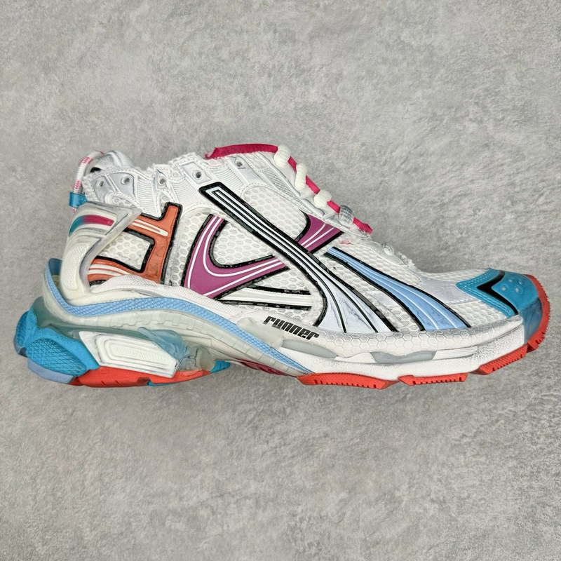 高定版B家のお父さんの靴のパリの7世代のジョギングの靴のRUNNERは旧をしてレジャーの運動靴の男女の金を高めます。|undefined