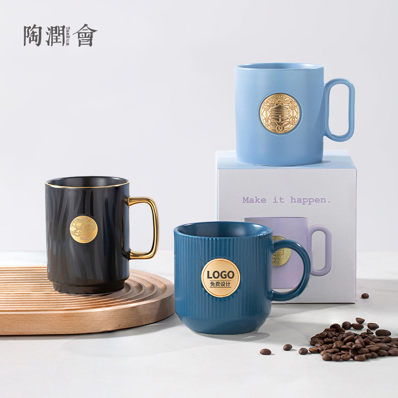 Taza de bronce personalizada LOGO taza de cerámica creativa regalos comerciales personalizados regalos de mano taza de café práctica taza de café
