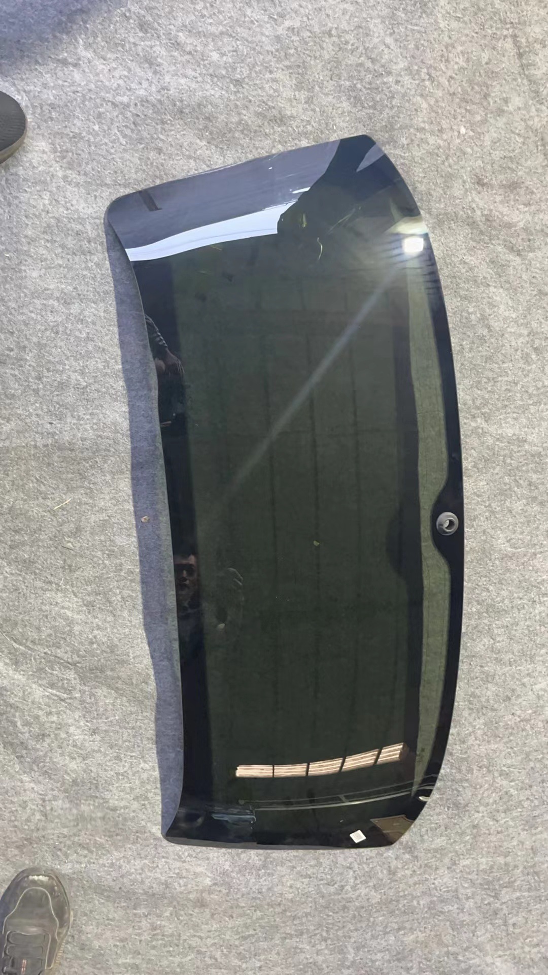 ID6crozz rear windshield factory new for foreign trade products 12D845051E