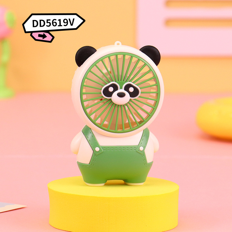 萌えかわいがってアイスクリームの扇風機の子供のミニは扇風機のusbを持って充電します。|undefined