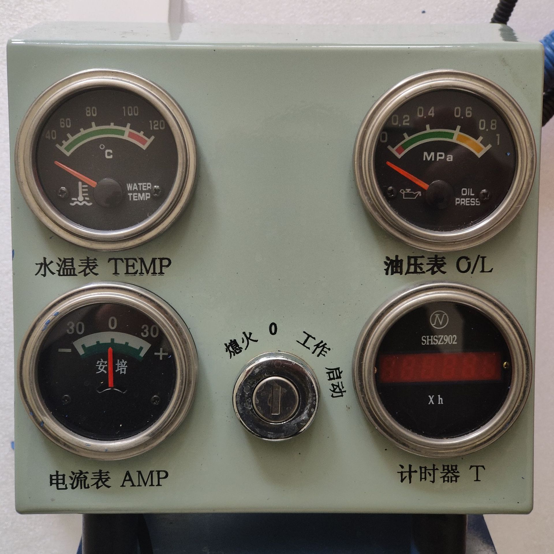 50KW玉柴发动机仪表盘水温油压传感器电流表计时器发电机控制箱