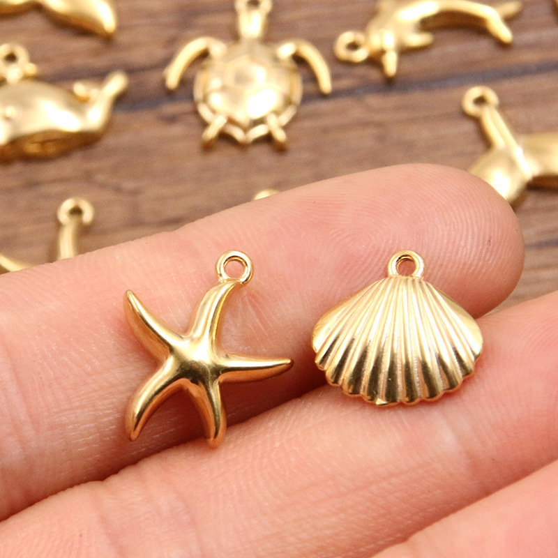 304 Stainless Steel Material Dolphin, Crab, Fish Pattern 1 Piece 304 Stainless Steel Dolphin Crab Fish Polished Pendant Charms