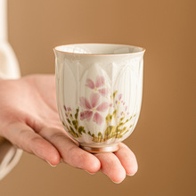 手绘小雏菊茶杯主人杯高档个人品茗杯花瓣杯浮雕功夫茶具陶瓷杯子