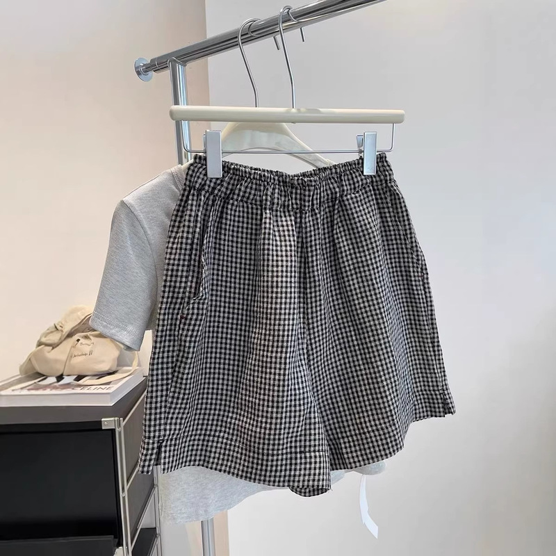 Plus-Size Plaid Shorts for Women, Summer New Style, Comfortable Elastic Waist, Loose High-Waisted, Slimming Wide-Leg Casual Shorts