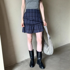 安全パンツ裏地チェック柄スカート女性の夏 2025 新しいハイウエスト痩身多用途耳エッジ A ラインスカート