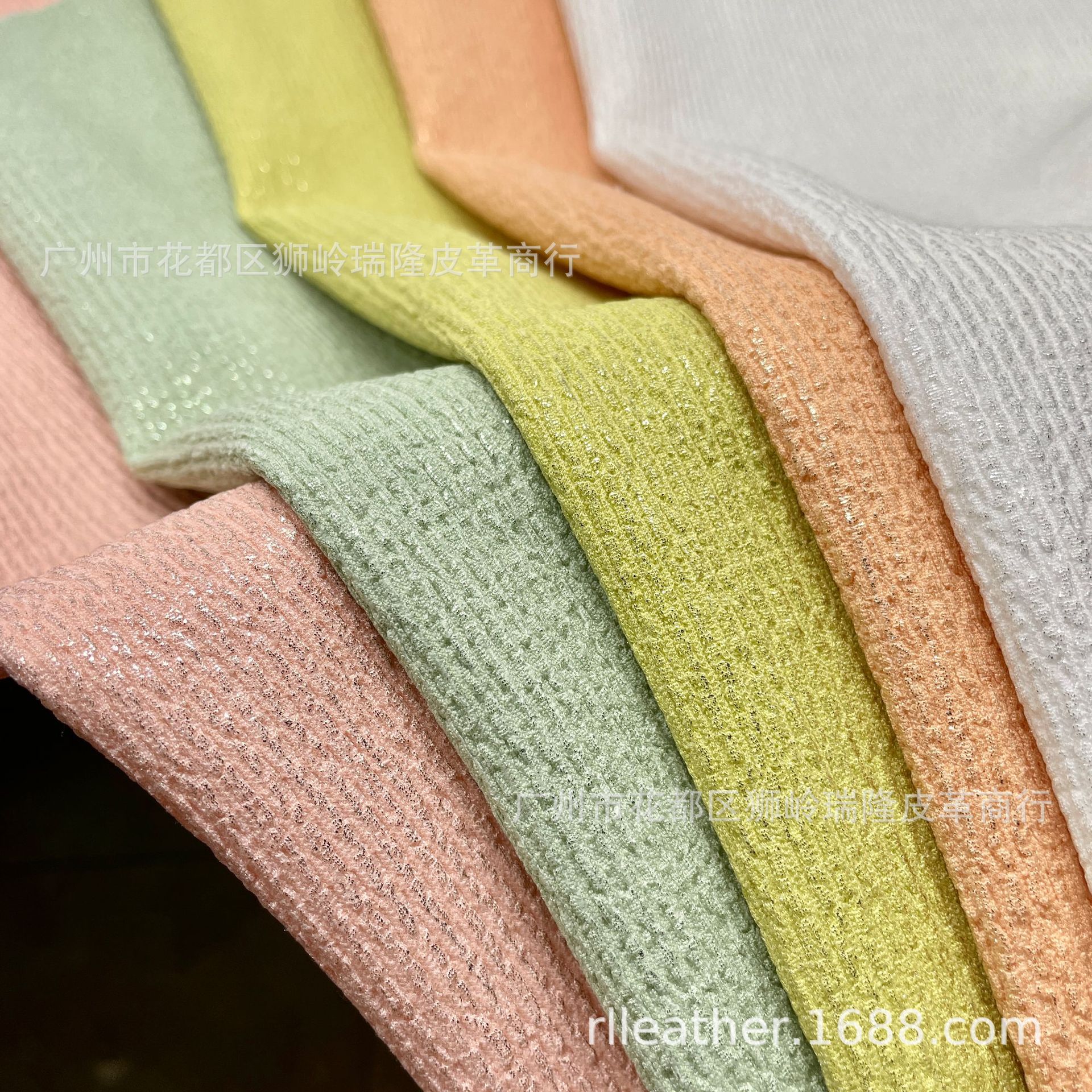 新款烫金PU皱皱布 箱包手袋鞋材革 服饰革化妆包工艺品装饰革