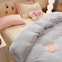 �nϵײɫС����ţ�̽q�ļ��׼Ӻ�ůɺ���q���ᱻ���ִ���������