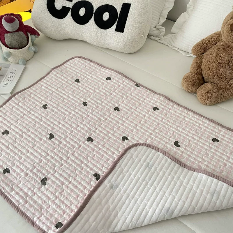 Розовый заботливый ребенок водонепроницаемый диуретический тонкий коврик для мытья тети во время менструации