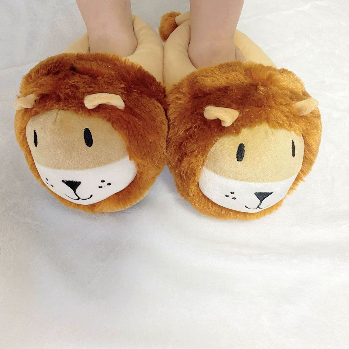 Трансграничная внешняя торговля милый мультфильм плюшевый общежитие домашние тапочки льва комнатные теплые хлопчатобумажные тапочки домашняя обувь