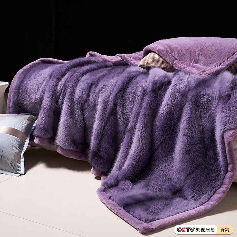 KOU雪狐絨毯を出して、二重結婚祝いの毛皮の毛布を厚くします。冬の高級感はキツネの毛皮の別荘の毛布をまねます。