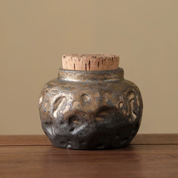 Shiyan imported tea can with oak lid [round style gilt]