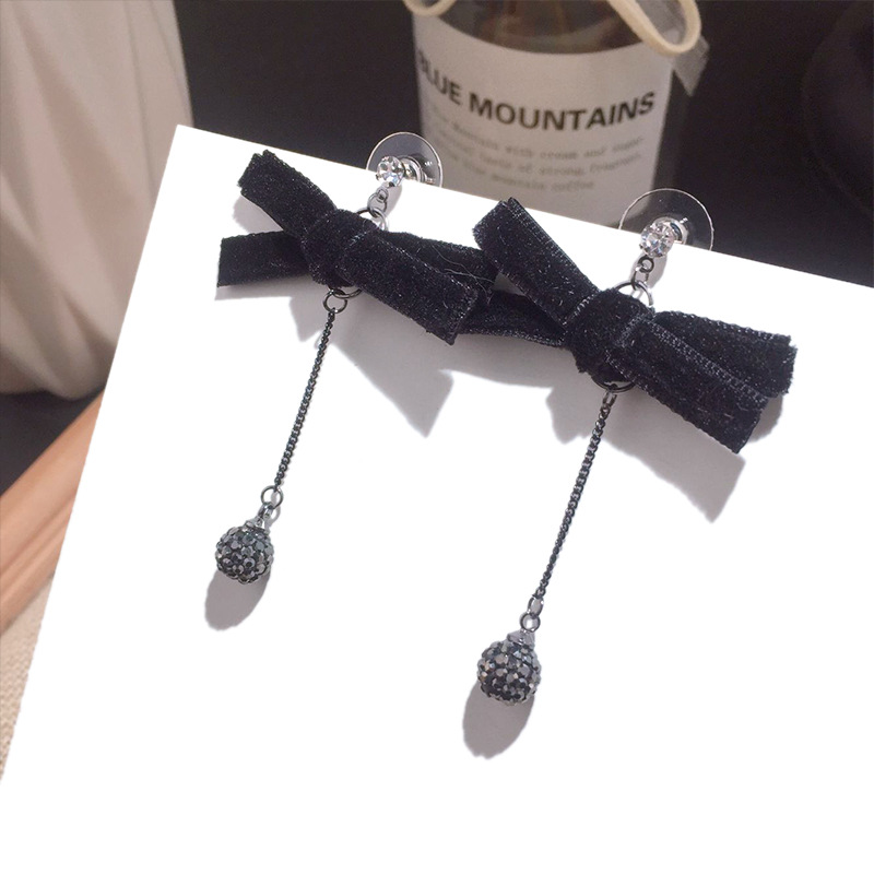 Korean New Flannel Bow Knot Zircon Earrings display picture 5