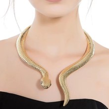 �羳���N��r�н�ɫ���Ώ��ɴ��Ȧ�͹��F��Ů��