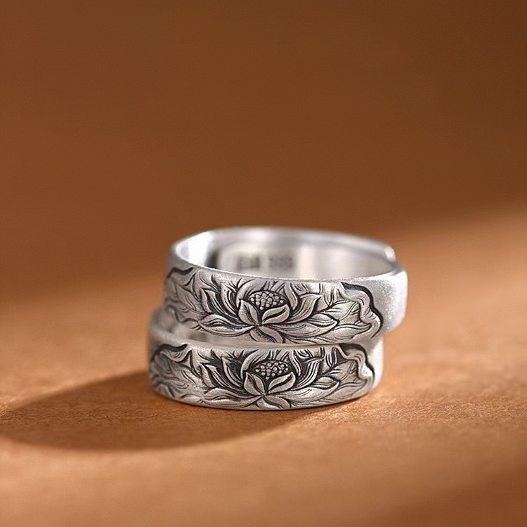 Fashionable trend small design creative ring for men and women