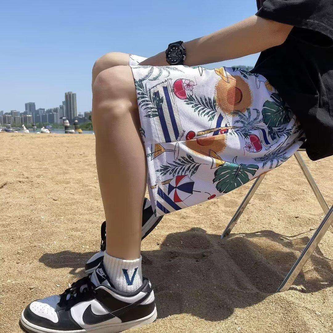 新款夏季户外速干大码沙滩裤男士休闲五分裤男时尚印花短裤