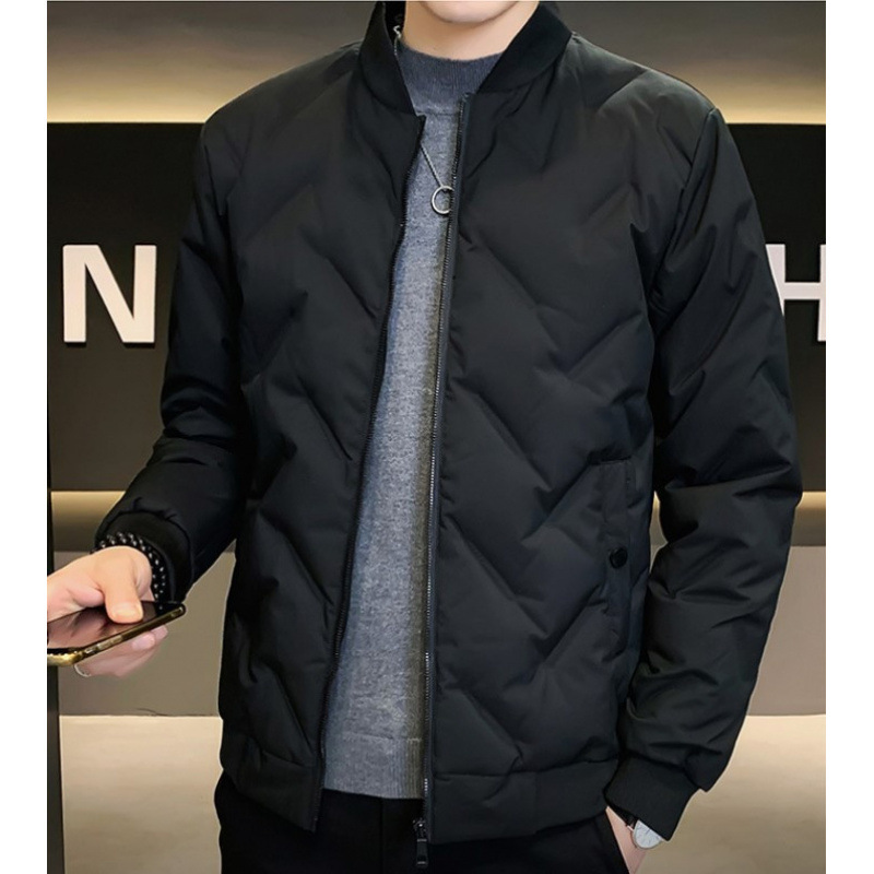Chaqueta de pluma para hombres 2023 invierno nuevo corto ligero de cuello vertical suelto chaqueta de abrigo de moda de abrigo de abrigo de moda para hombres
