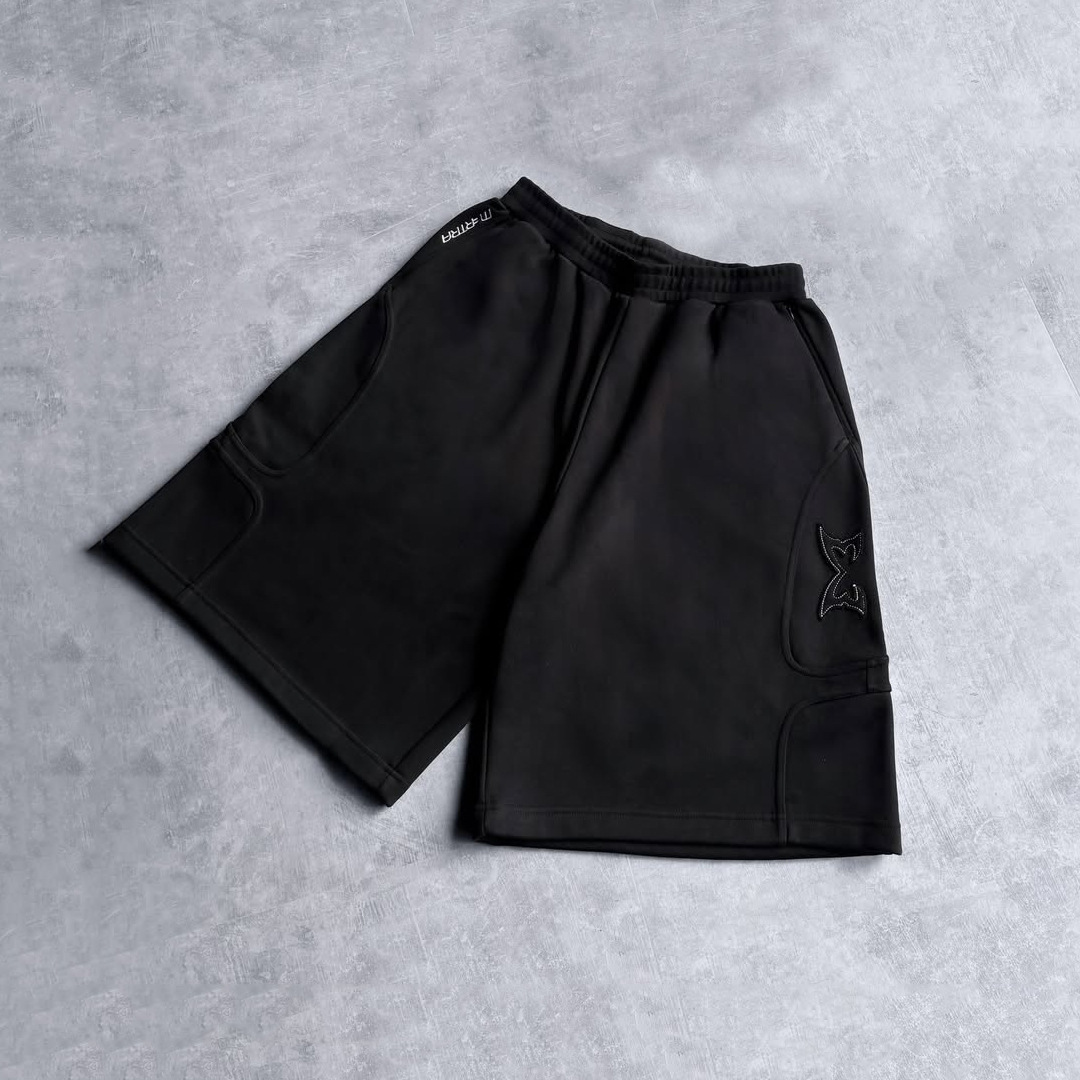 Mertra Sweat Shorts Embroidered Patch Black