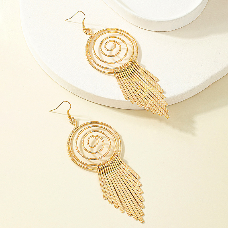 Ethnic Style Long Circle Spiral Disc Tassel Pendant Earrings display picture 3