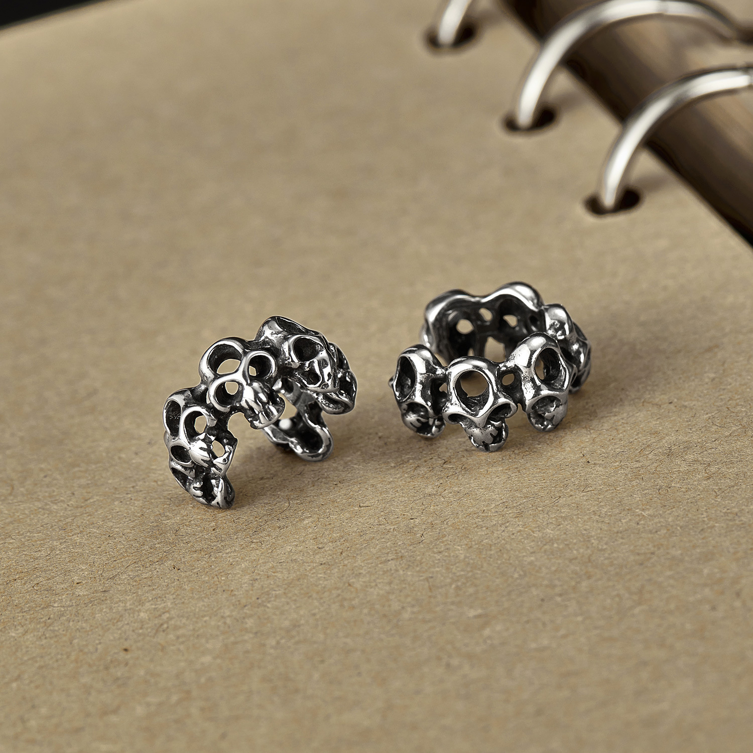 Retro Unique Design Hollow Skull Ear Clip Men And Women Fashion Stainless Steel Hip Hop Style Earrings