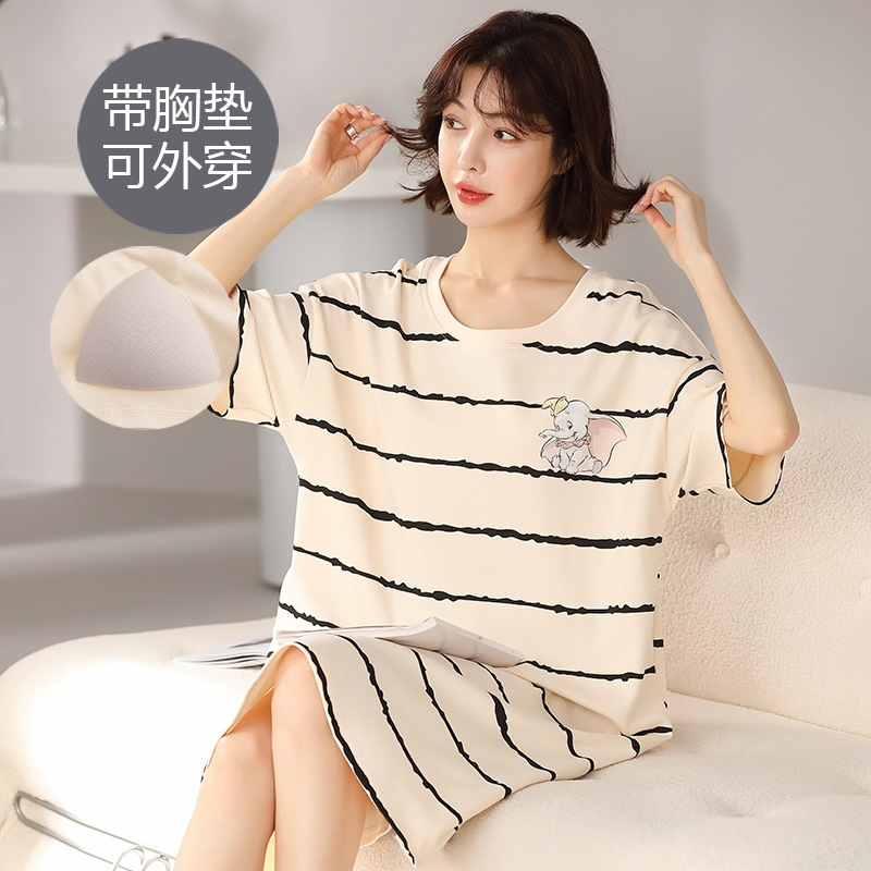 [personalizada] pijama con cojín de pecho para mujeres verano nuevo seda de leche de manga corta pijama largo de tamaño grande dibujos animados se puede usar fuera